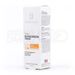 ضد آفتاب کرم پودری بیزانس، با روغن کرچک هیدروژنه و سدیم کلراید، آبرسان قوی، ضد جوش، مناسب پوست خشک، پوشانندگی بالا.