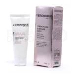 کرم دست و ناخن ورونیک در تیوب، با SPF 15، حاوی عصاره آلوئه ورا و روغن جوجوبا، مغذی و آبرسان