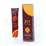 کرم مرطوب کننده و ترمیم کننده ترک دست و پا جی غنی شده با روغن بادام و موم زنبور عسل برای نرمی و لطافت طولانی مدت پوست