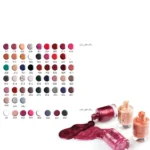 رنگبندی لاک ناخن مای با طراحی شیک و رنگ‌های براق، مات و اکلیلی در بطری شیشه‌ای مقاوم، مناسب برای استفاده آسان