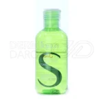 بسته بندی تونیک روشن کننده سی گل با ویتامین C در بطری شفاف با طراحی شیک، مناسب پاکسازی و روشن کردن پوست چرب و آکنه دار